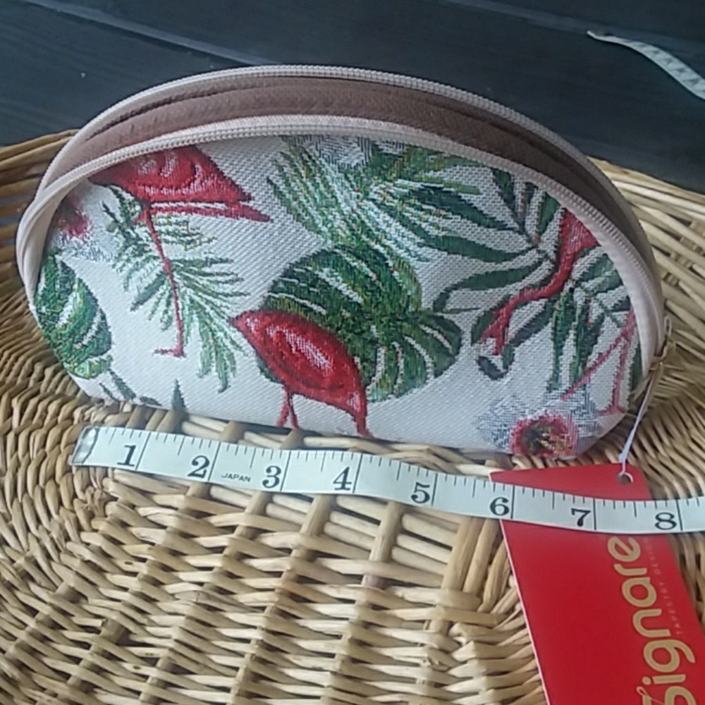 NWT  Signare Tapastry Cosmetic Purse